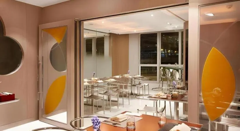 Elysion Place Hotel Causeway Bay Hong Kong