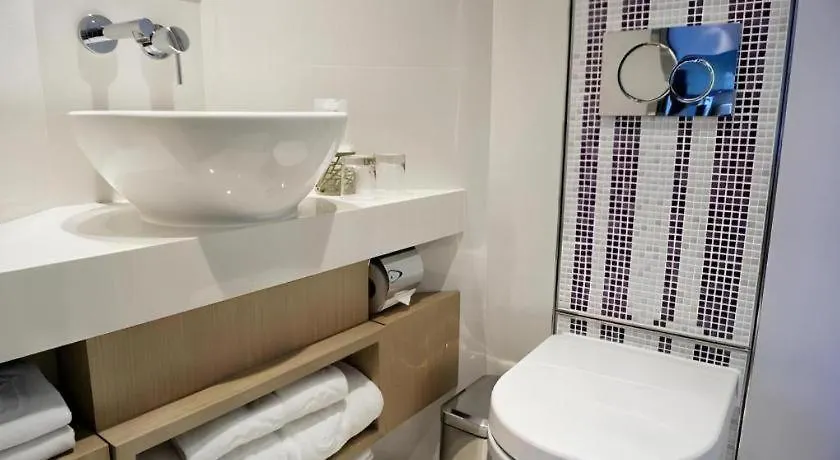 Elysion Place Hotel Causeway Bay Hong Kong 4*,